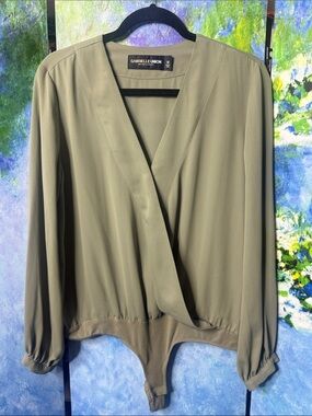 Gabrielle Union New York & Company Sage Green‎ Surplice Bodysuit Blouse Medium